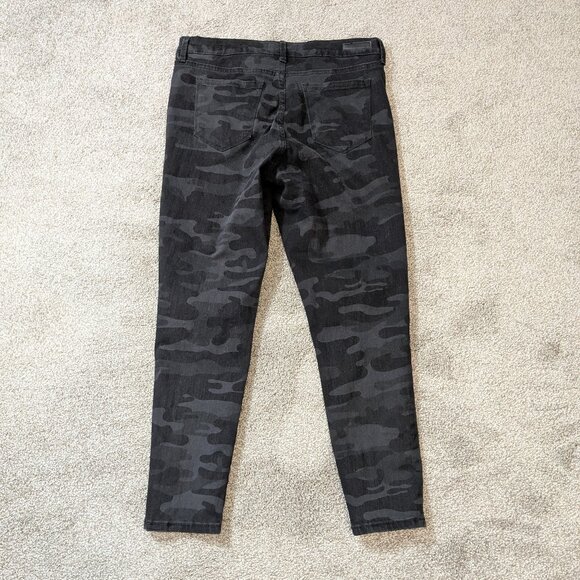 SOCIAL STANDARD BY SANCTUARY Ankle Skinny Black/Gray Camo Jeans; Size 10 - Picture 2 of 4